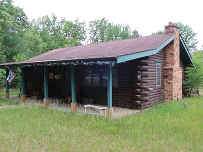 /international/us/n7255-24th-lane-waupaca-wi-110108822783/