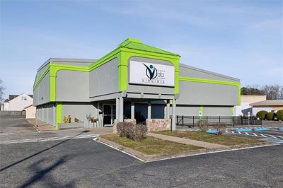 /international/us/14859-warwick-boulevard-newport-news-va-110098214148/