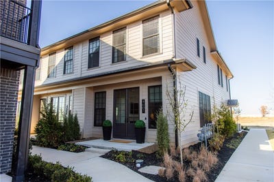 /international/us/4607-s-47th-street-rogers-ar-110104139239/