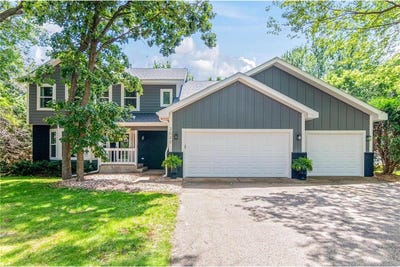 /international/us/2020-127th-avenue-nw-coon-rapids-mn-110101153089/?lang=en