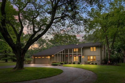 /international/us/w857-summit-court-green-lake-wi-110101062556/