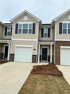 /international/us/1351-amberview-lane-kernersville-nc-110108451261/