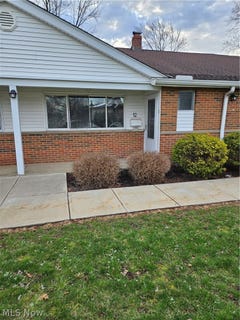 /international/us/25600-country-club-boulevard-north-olmsted-oh-110106477882/