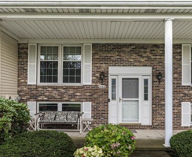 /international/us/4004-greenway-drive-erie-pa-110110417193/