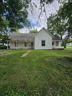 /international/us/406-main-street-garden-city-mo-110108964711/