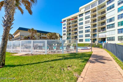 /international/us/915-ocean-shore-boulevard-ormond-beach-fl-110107687833/