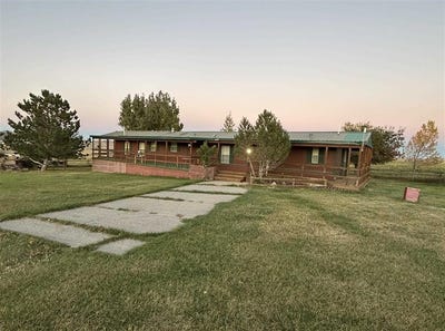 /international/us/70-road-6ut-cody-wy-110108357973/