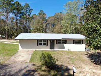 /international/us/116-cora-lee-lane-defuniak-springs-fl-110091172071/