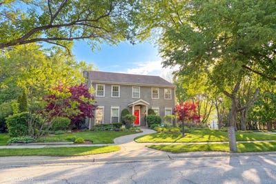 /international/us/2440-the-strand-northbrook-il-110108032193/