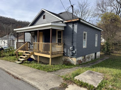 /international/us/512-jessie-st-clarksburg-wv-110102158137/