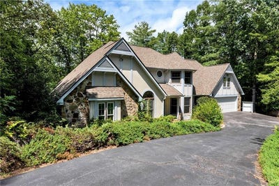 /international/us/276-zeppelin-strasse-helen-ga-110101260553/?lang=en