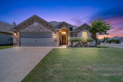 /international/us/1641-town-creek-circle-weatherford-tx-110108588217/
