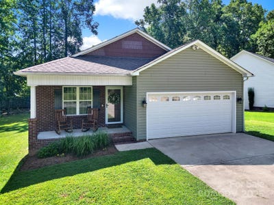 /international/us/224-eagle-creek-road-clover-sc-110100768951/?lang=en