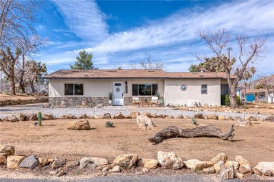 /international/us/7432-dumosa-yucca-valley-ca-110107602290/