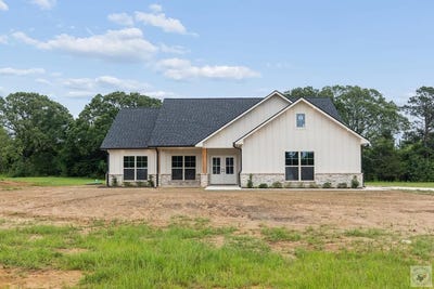 /international/us/123-southern-charm-new-boston-tx-110108680687/