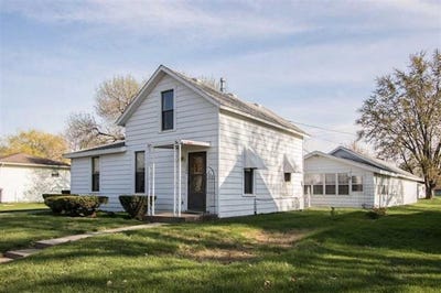 /international/us/1209-e-3rd-st-washington-ia-110119610678/
