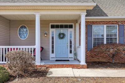 /international/us/161-heather-ln-staunton-va-110106239157/