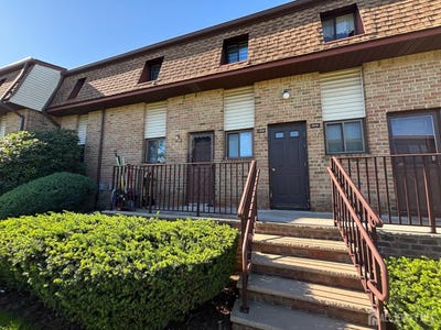 /international/us/1315-n-oaks-boulevard-north-brunswick-nj-110120158530/