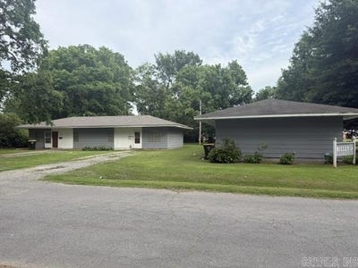 /international/us/301-se-5th-street-england-ar-110108740404/