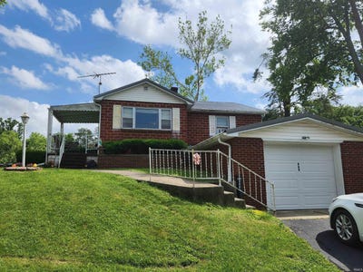 /international/us/827-ne-main-street-paoli-in-110100207794/