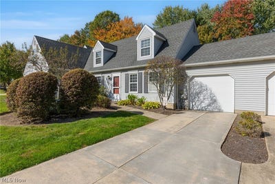 /international/us/75-dover-place-lane-northfield-center-oh-110120410569/