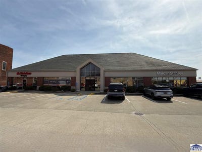 /international/us/401-403-wabash-avenue-terre-haute-in-110106753944/