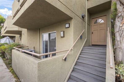 /international/us/15361-hunsaker-avenue-paramount-ca-110110354534/