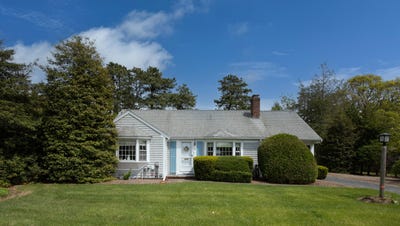 /international/us/40-joan-road-centerville-ma-110100399746/