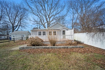 /international/us/5-hartford-avenue-old-lyme-ct-110098162417/