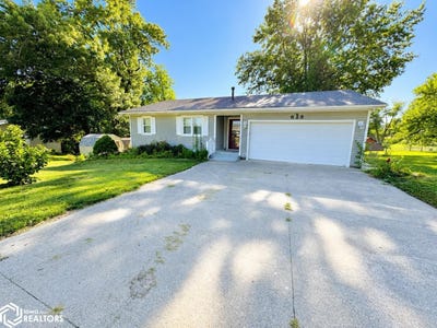 /international/us/623-n-3rd-street-centerville-ia-110119365630/