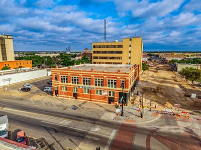 /international/us/25-s-chadbourne-street-san-angelo-tx-110120004678/