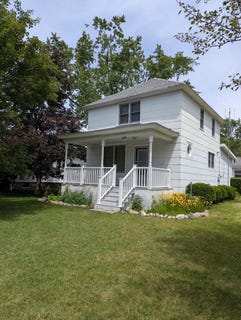 /international/us/9567-maplewood-avenue-bridgman-mi-110108451064/