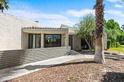 /international/us/2620-n-whitewater-club-palm-springs-ca-110107955960/