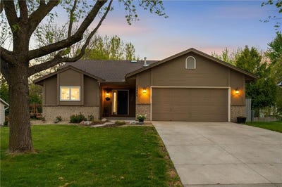 /international/us/12865-89th-place-n-maple-grove-mn-110108073514/