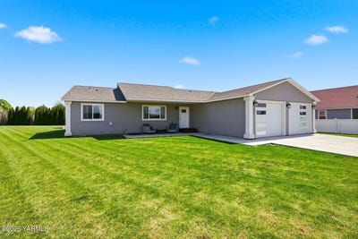 /international/us/1004-6th-ave-granger-wa-110107727136/