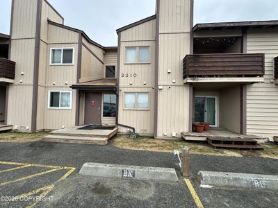 /international/us/2210-sentry-drive-anchorage-ak-110107780130/
