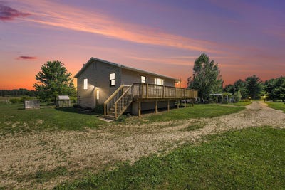 /international/us/12448-jefferson-road-morley-mi-110101093932/