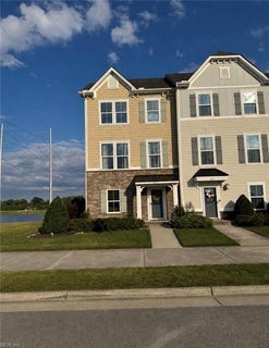 /international/us/655-mill-creek-parkway-chesapeake-va-110108911590/