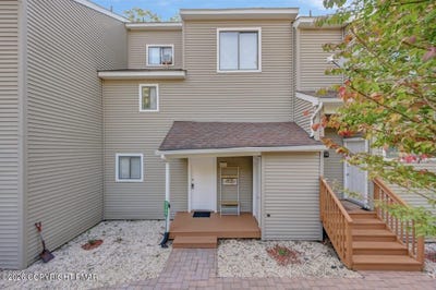 /international/us/3305-windermere-drive-bushkill-pa-110107631796/