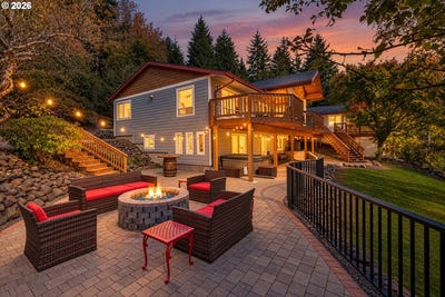 /international/us/15540-trask-river-rd-tillamook-or-110119399407/