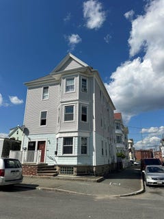 /international/us/1-3-social-st-new-bedford-ma-110110281367/