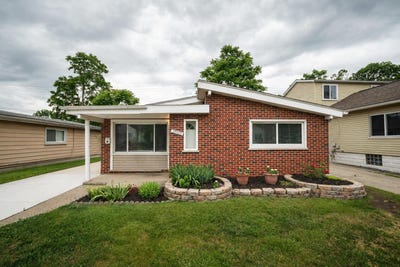 /international/us/23723-reynolds-avenue-hazel-park-mi-110108919816/