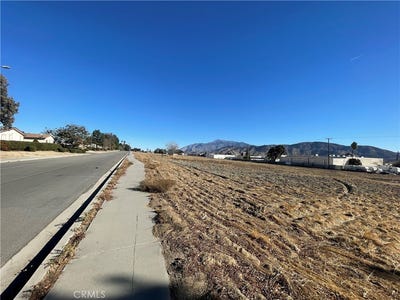 /international/us/3800-w-jacinto-view-road-banning-ca-110099304384/