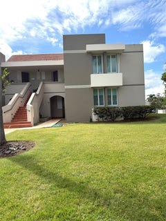 /international/us/693-north-coast-village-vega-alta-pr-110107783482/