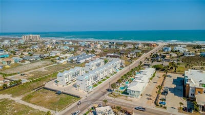 /international/us/603-e-avenue-g-port-aransas-tx-110108357813/