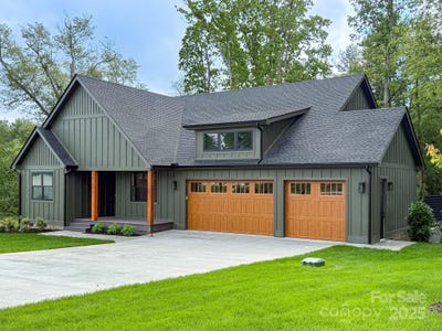 /international/us/47-skylar-lane-mills-river-nc-110100474365/