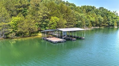 /international/us/1629-county-road-150-eureka-springs-ar-110100223218/
