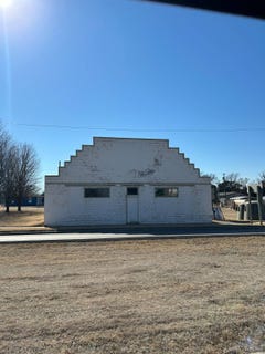 /international/us/305-307-main-st-kiowa-ks-110100624579/