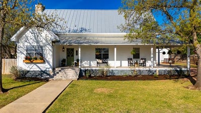 /international/us/704-n-creek-rd-comfort-tx-110106918687/