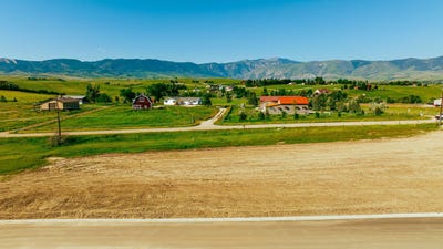 /international/us/tbd-moonglow-heights-sheridan-wy-110094223938/